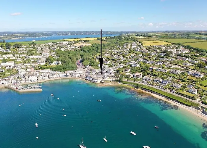Luxury Holiday Cottage By The Harbour In St Mawes