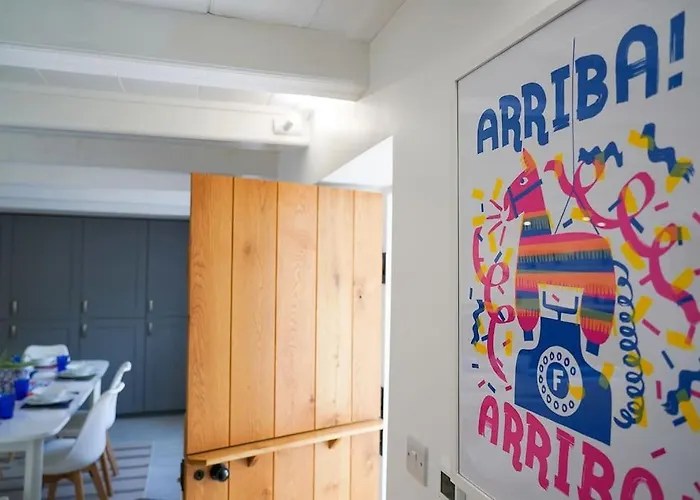 Luxury Holiday Cottage By The Harbour In St Mawes