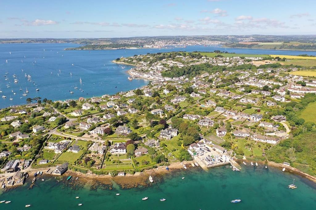 Luxury By The Harbour In * Saint Mawes