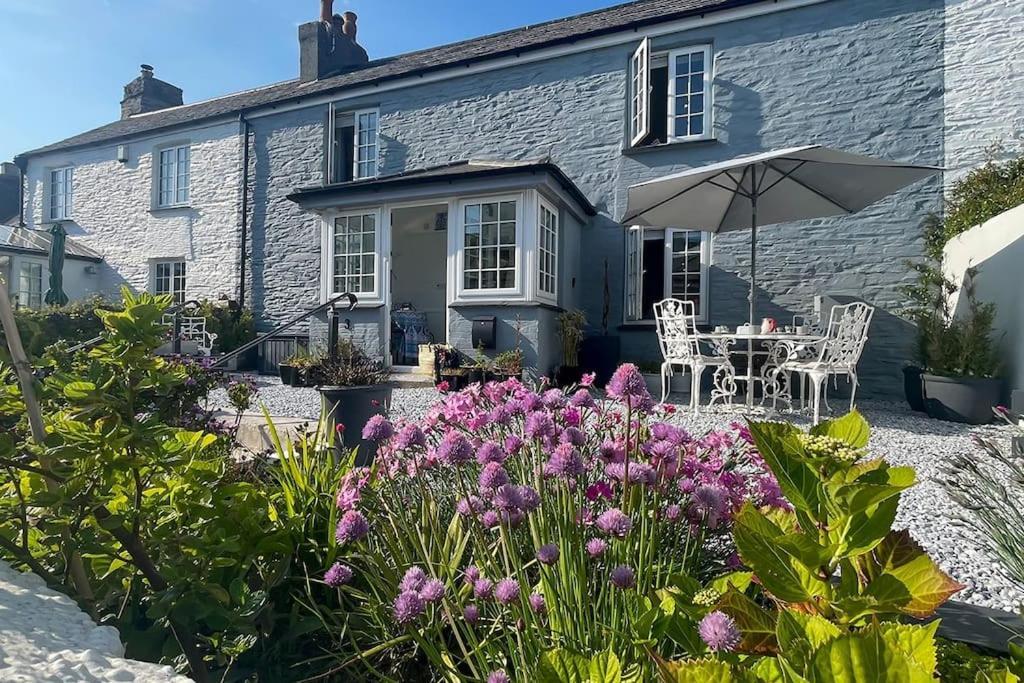 Luxury By The Harbour In * Saint Mawes