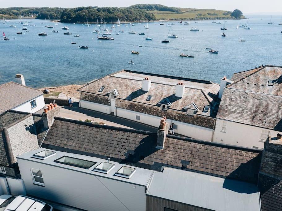 Luxury By The Harbour In Holiday home