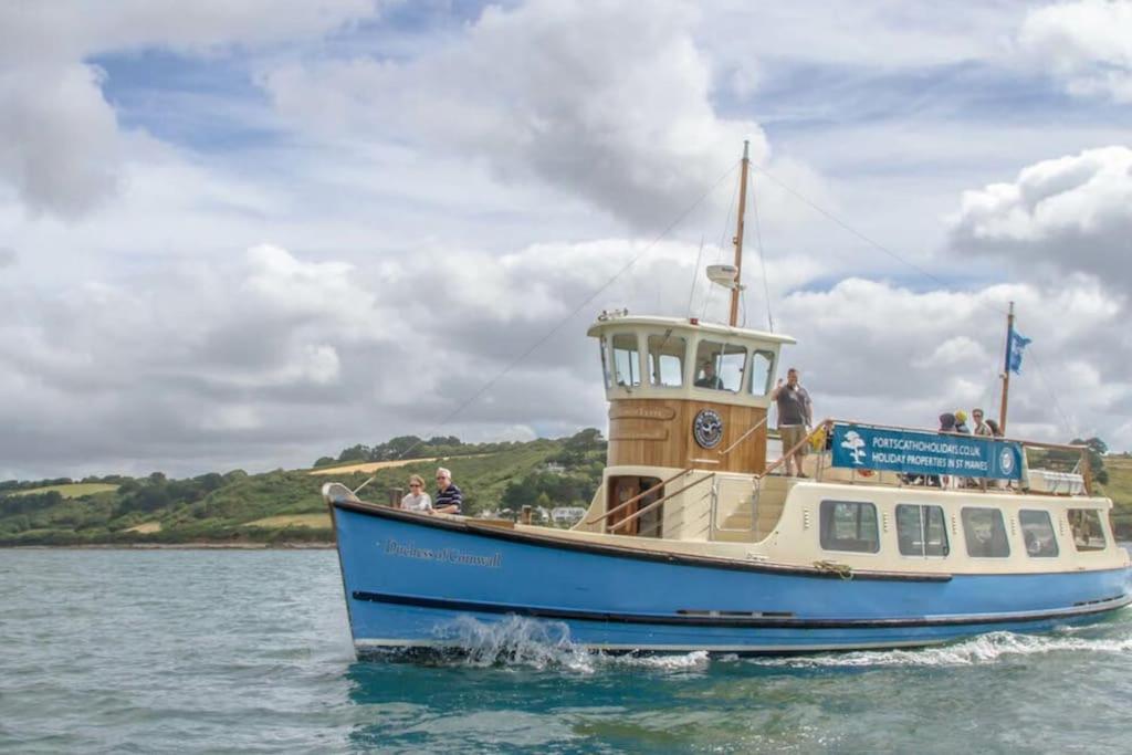 Luxury By The Harbour In * Saint Mawes