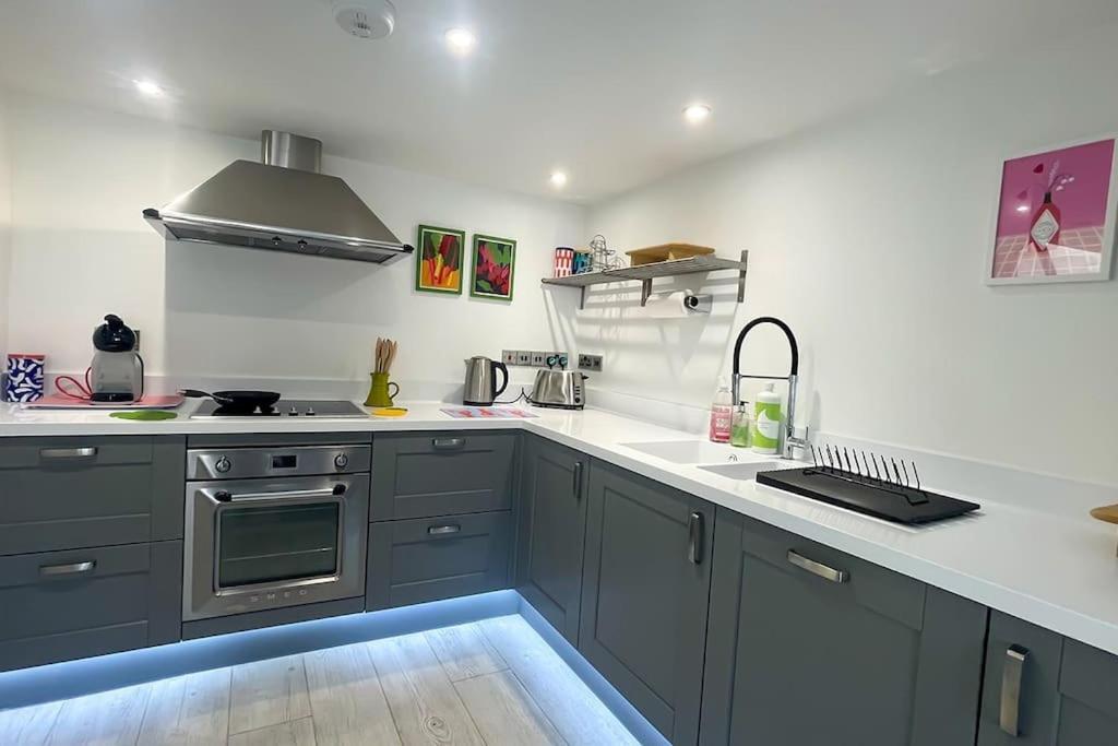 Holiday home Luxury By The Harbour In *