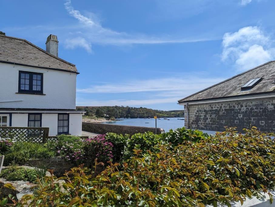 Holiday home Luxury By The Harbour In